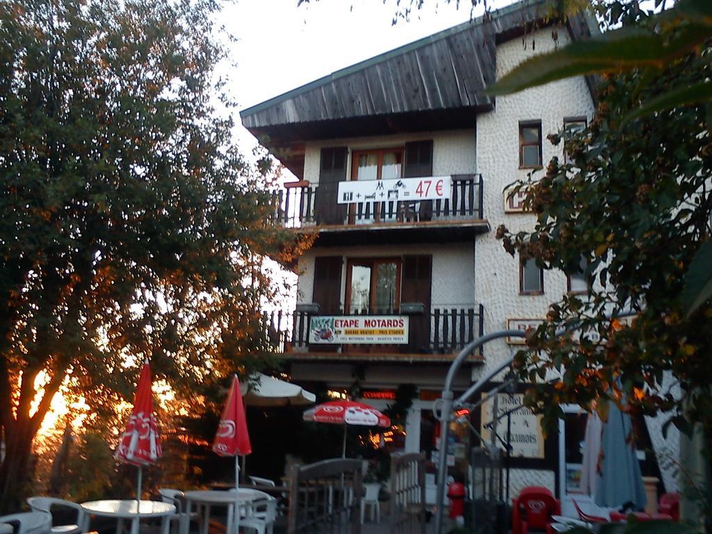 Hotel Les Chamois La Bollène-Vésubie Екстериор снимка